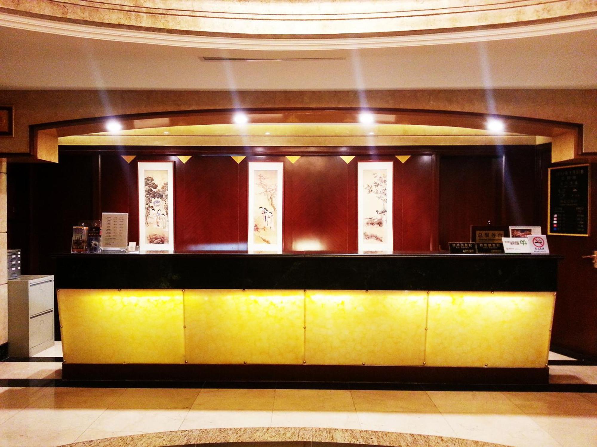 Hotel Seventh Heaven